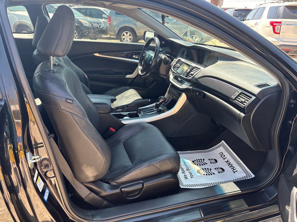 2013 Honda Accord Image 17