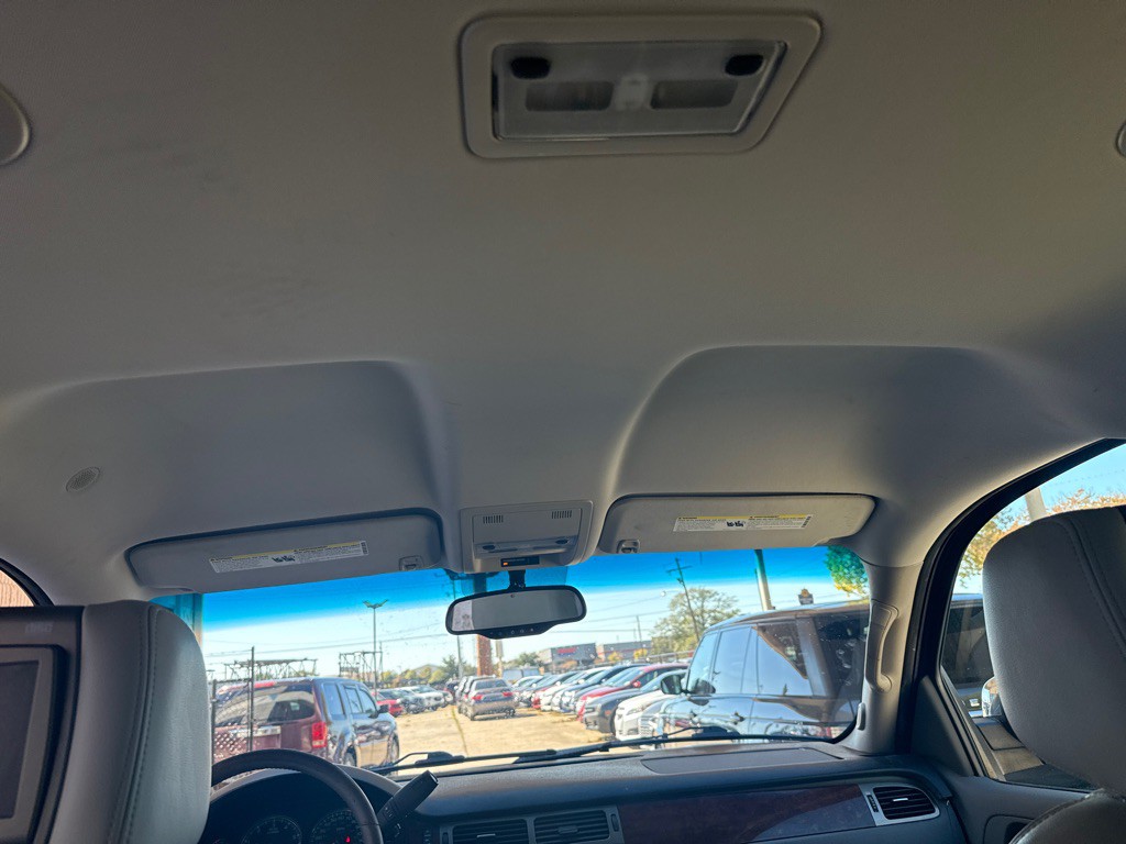 2010 Chevrolet Tahoe Image 13