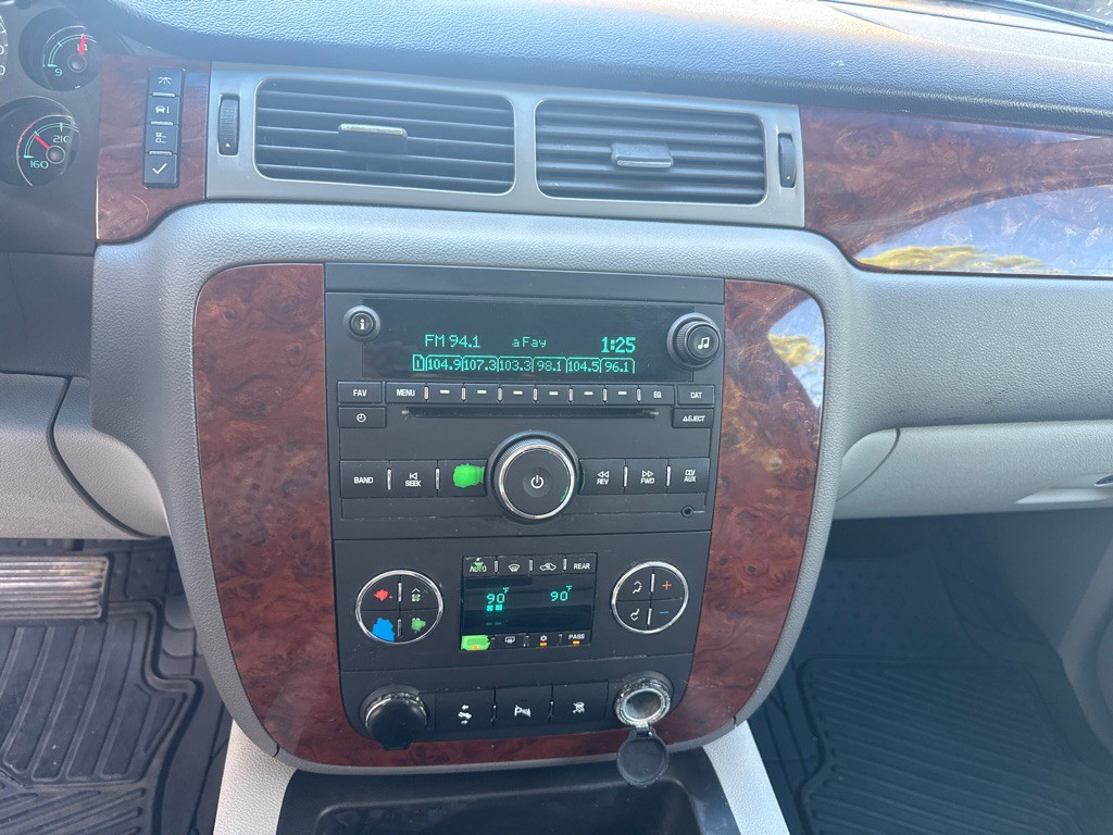 2010 Chevrolet Tahoe Image 16