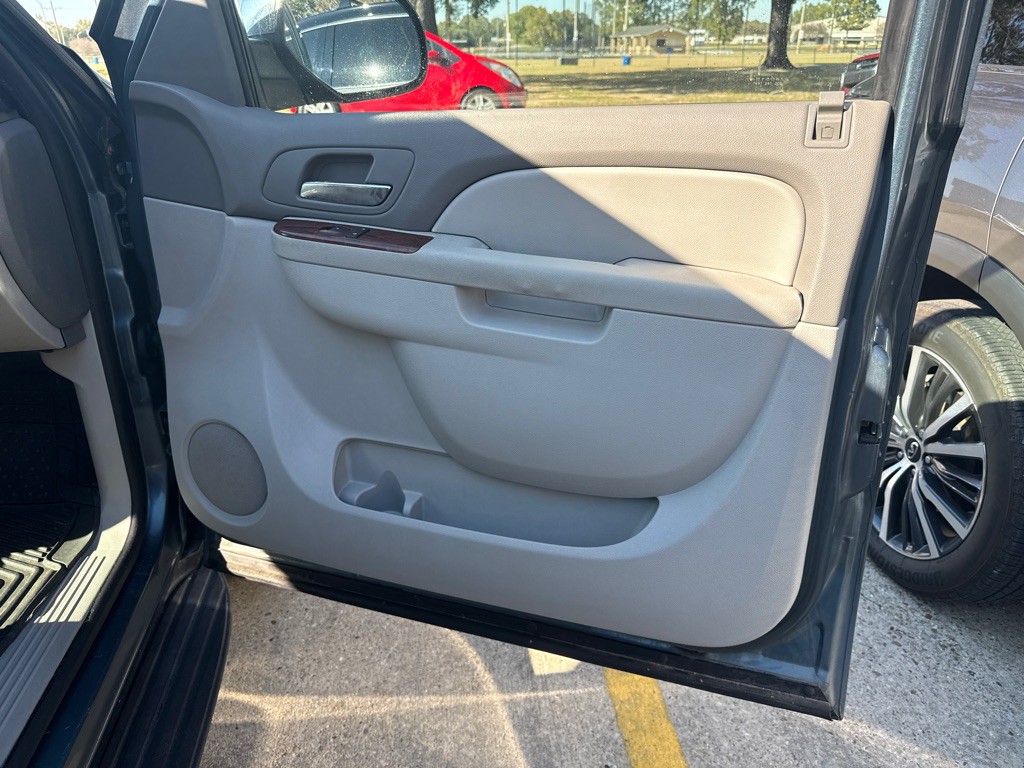 2010 Chevrolet Tahoe Image 31