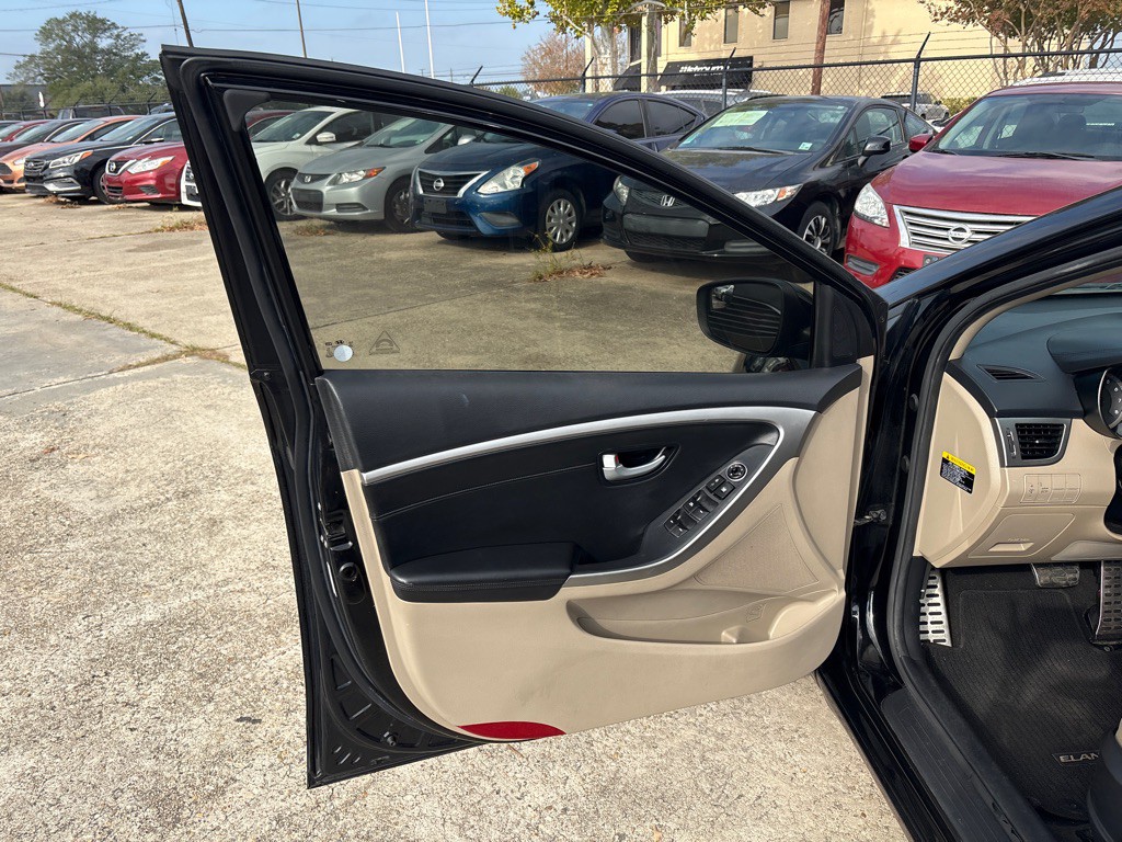 2014 Hyundai Elantra Image 14