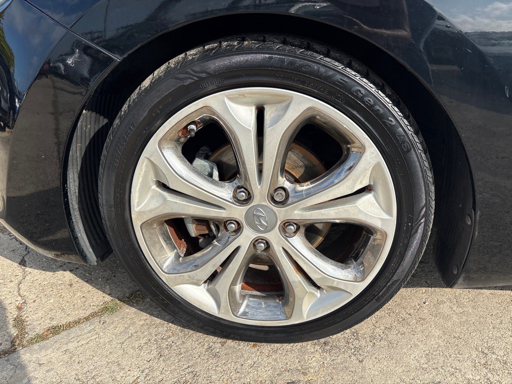 2014 Hyundai Elantra Image 31