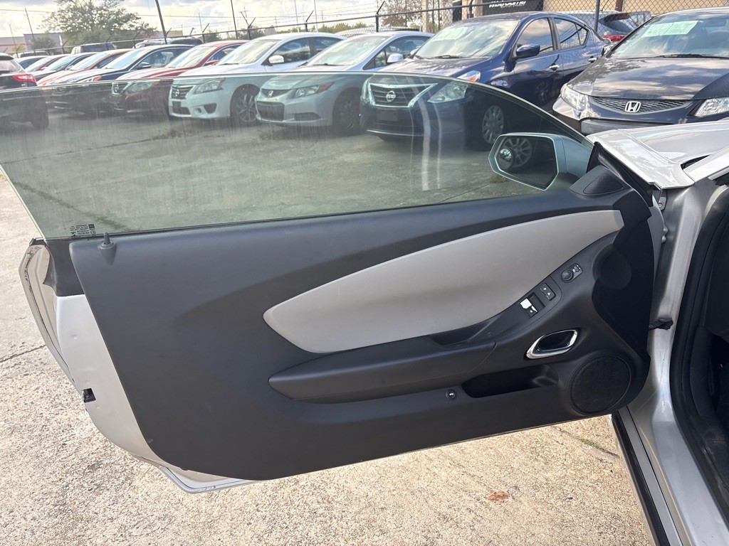 2015 Chevrolet Camaro Image 14