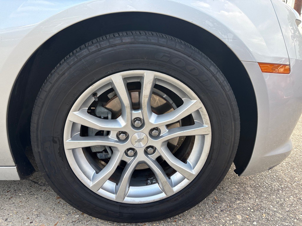 2015 Chevrolet Camaro Image 24