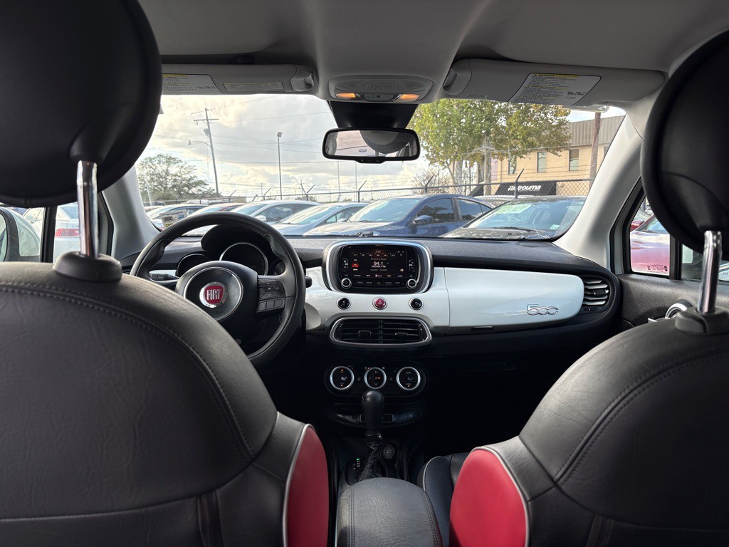 2016 FIAT 500 Image 18