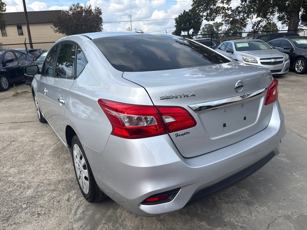 2019 Nissan Sentra Image 8