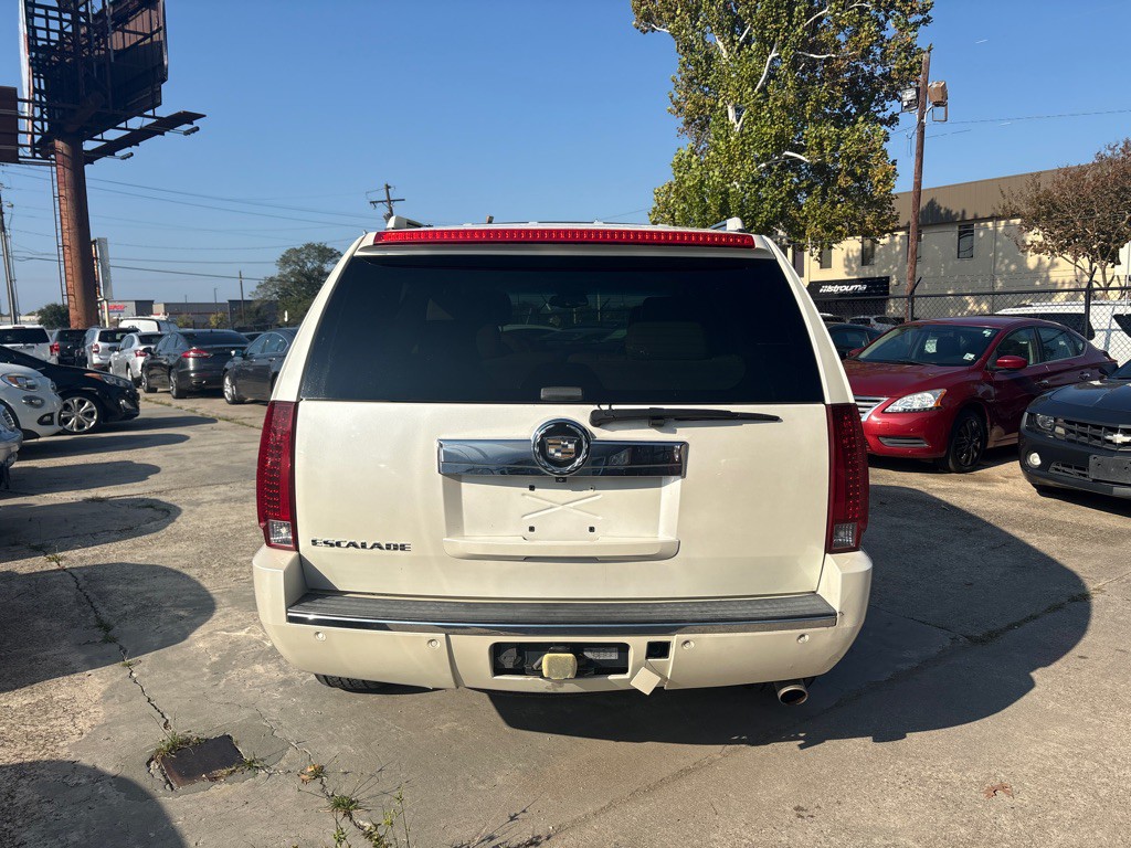2007 Cadillac Escalade Image 4