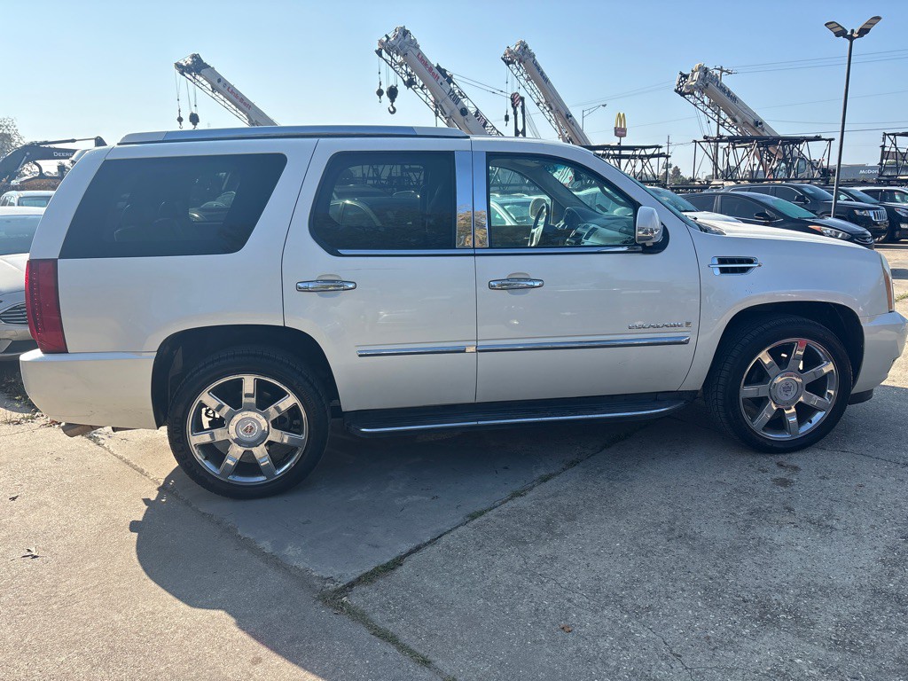 2007 Cadillac Escalade Image 6