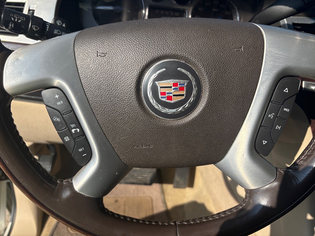 2007 Cadillac Escalade Image 12