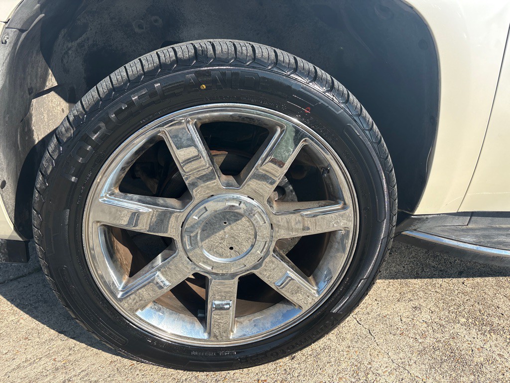 2007 Cadillac Escalade Image 36