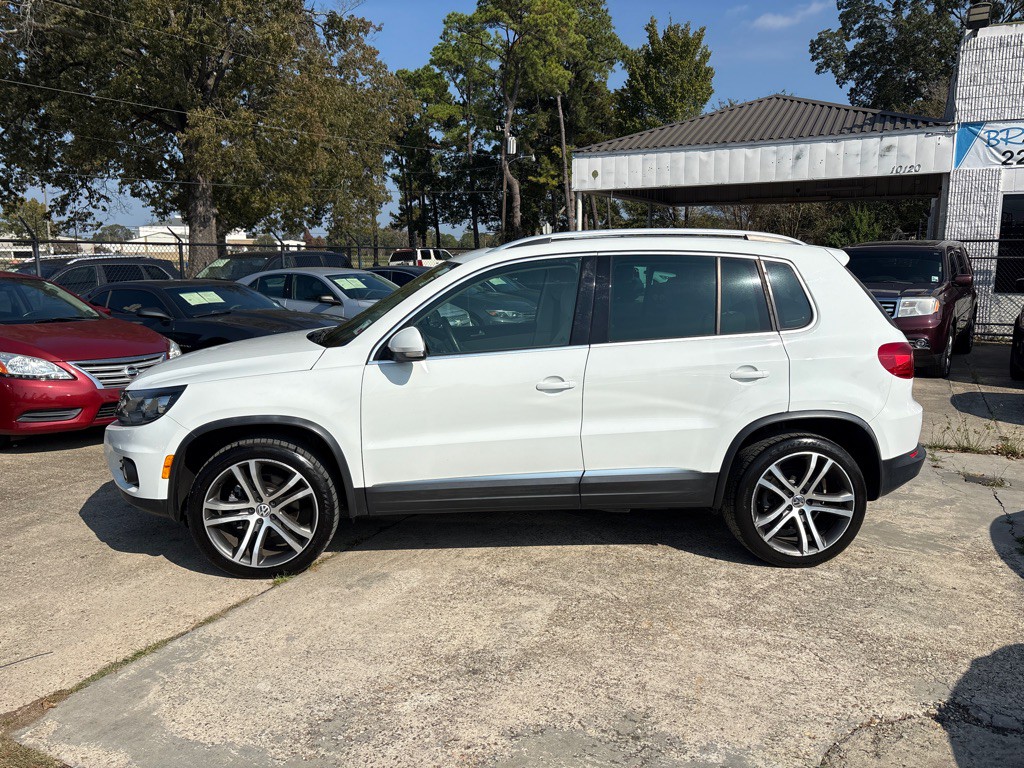 2017 Volkswagen Tiguan Image 2