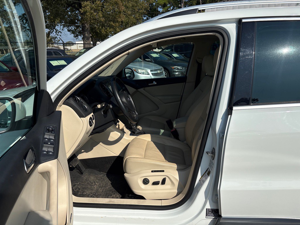 2017 Volkswagen Tiguan Image 9