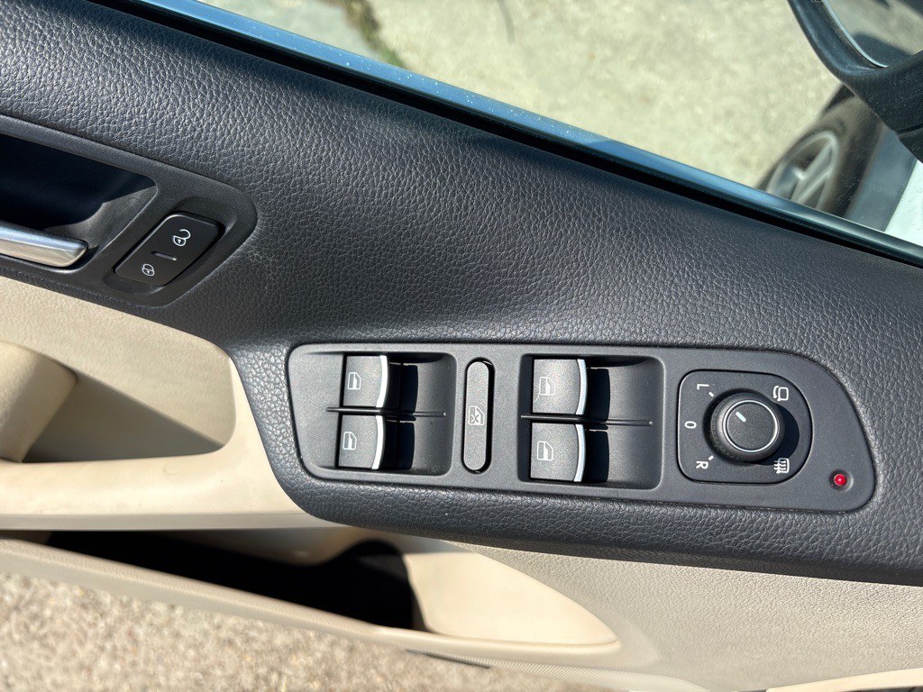 2017 Volkswagen Tiguan Image 15