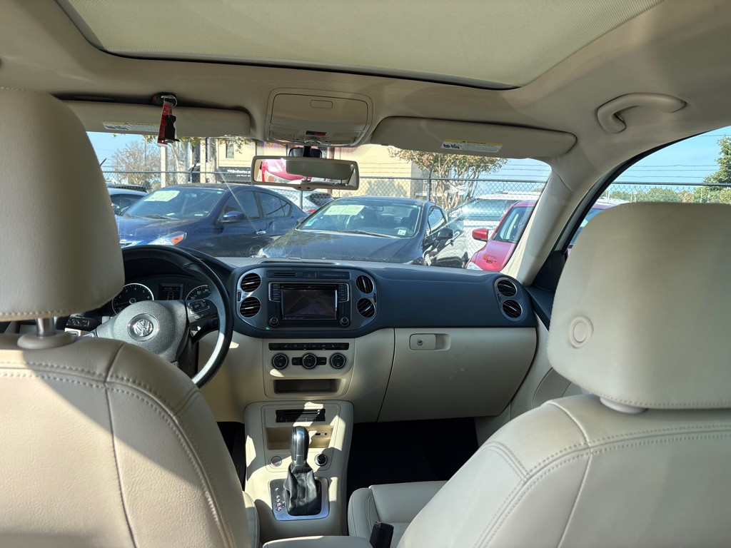 2017 Volkswagen Tiguan Image 17