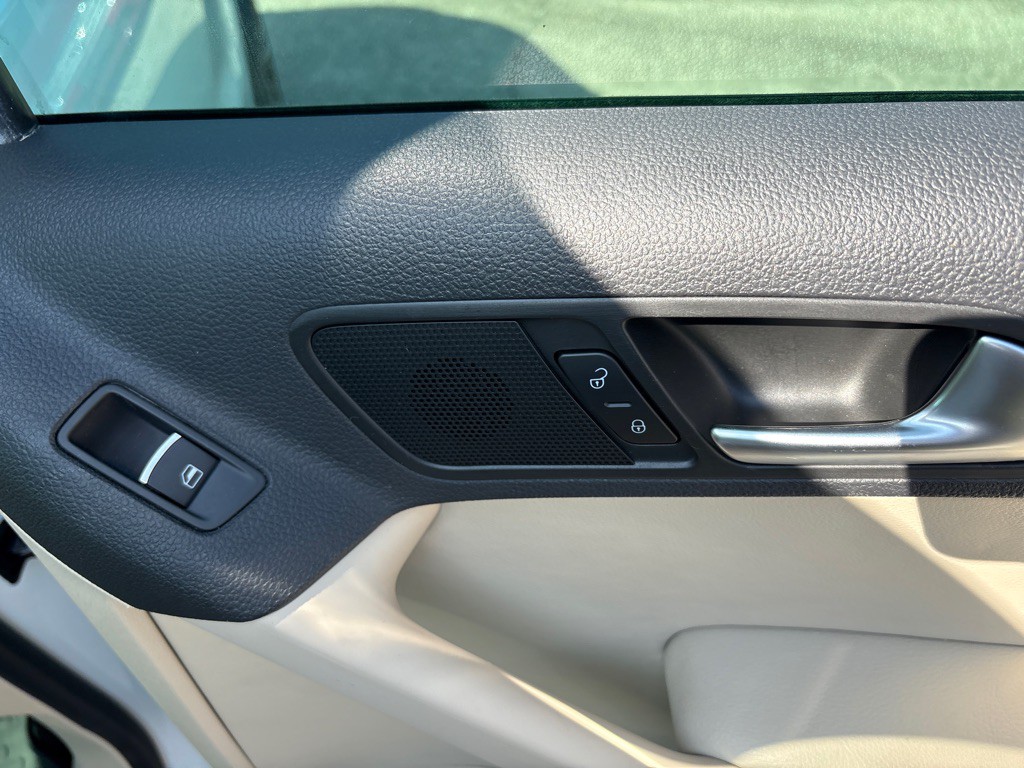 2017 Volkswagen Tiguan Image 23