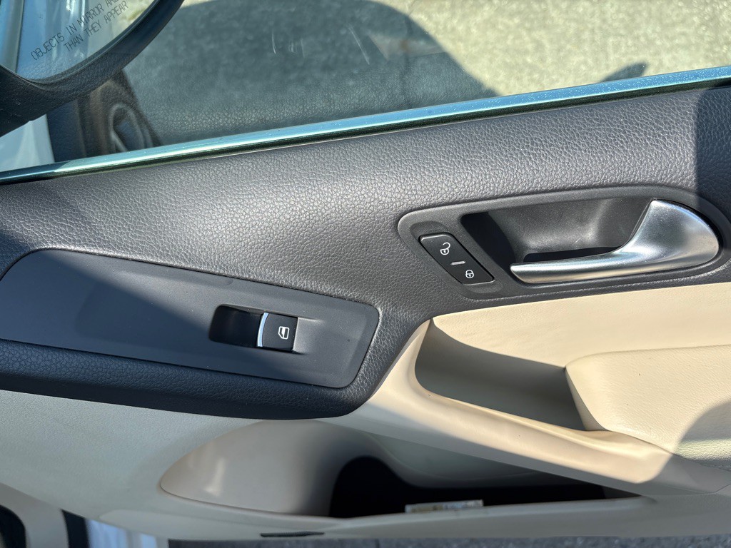 2017 Volkswagen Tiguan Image 27