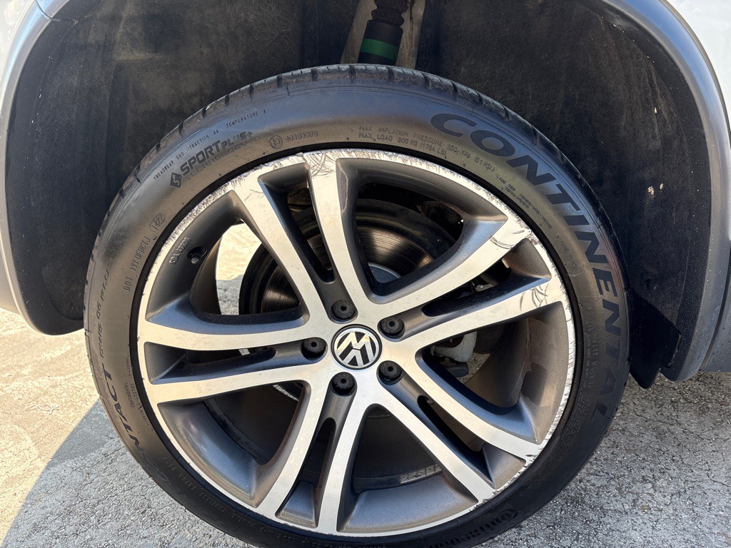 2017 Volkswagen Tiguan Image 30