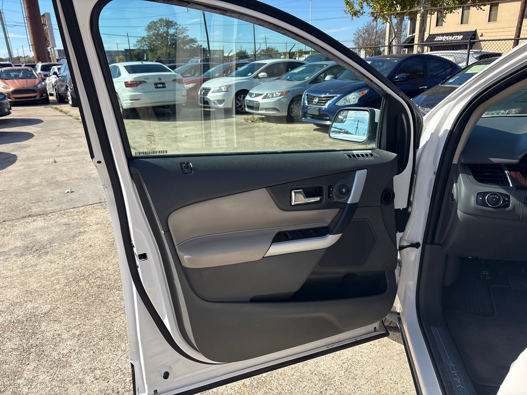 2014 Ford Edge Image 15