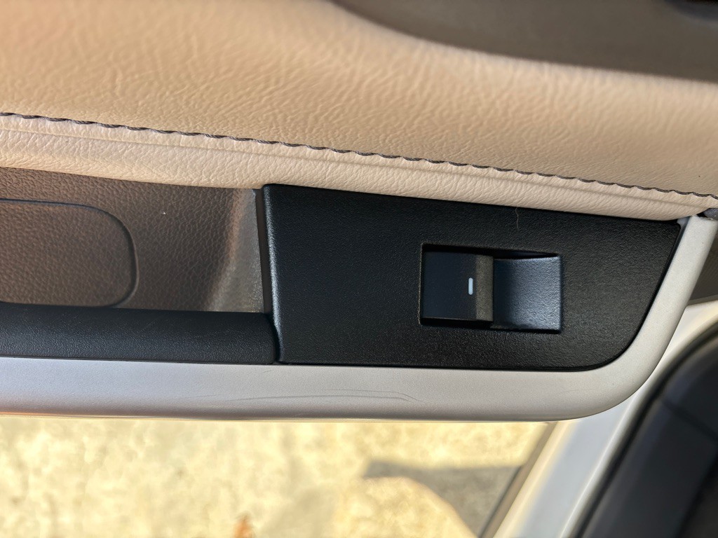 2014 Ford Edge Image 21