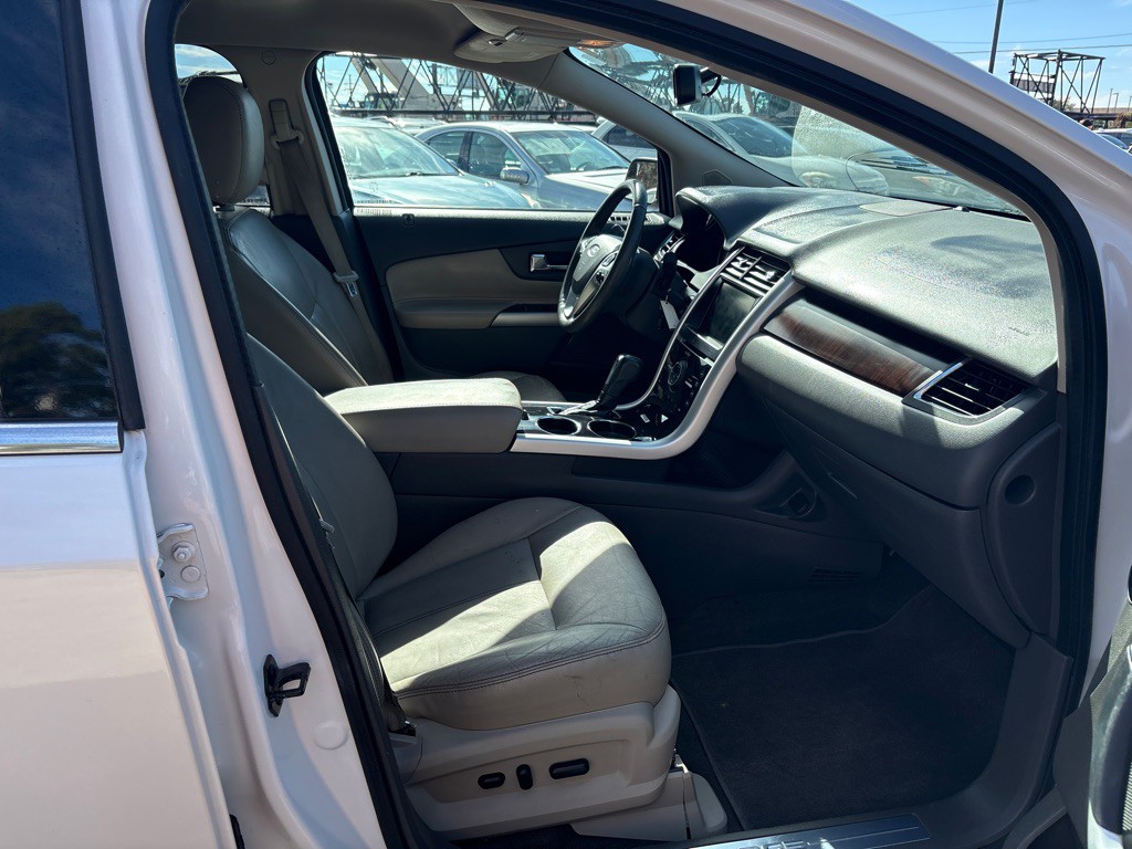 2014 Ford Edge Image 26
