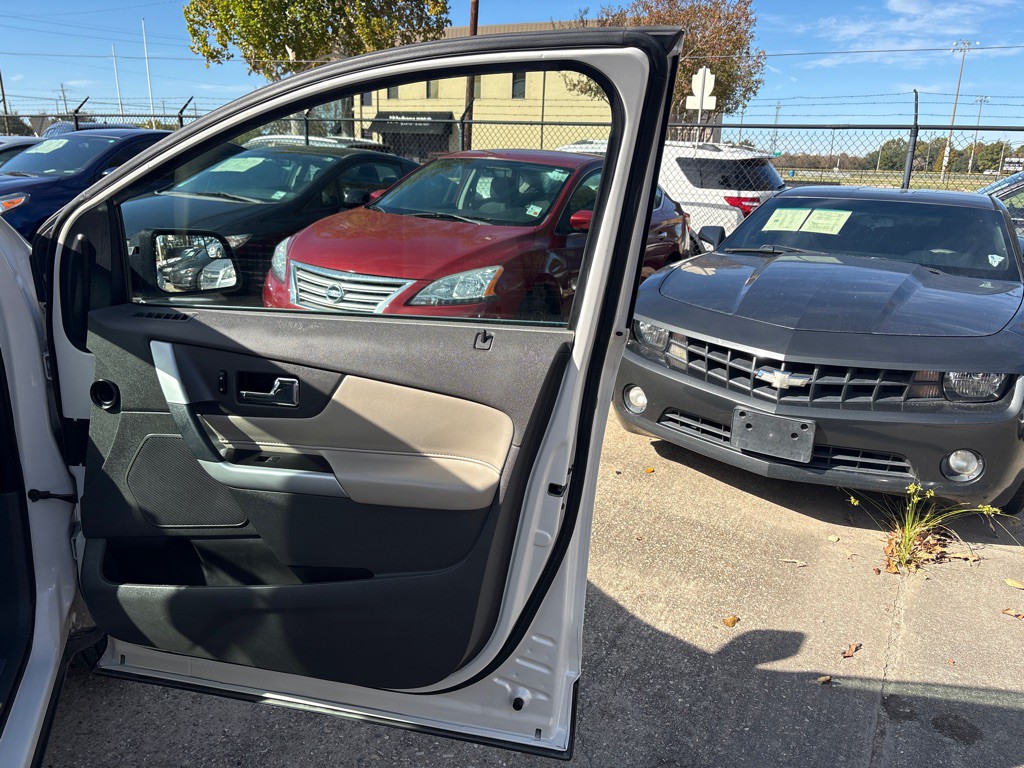 2014 Ford Edge Image 28