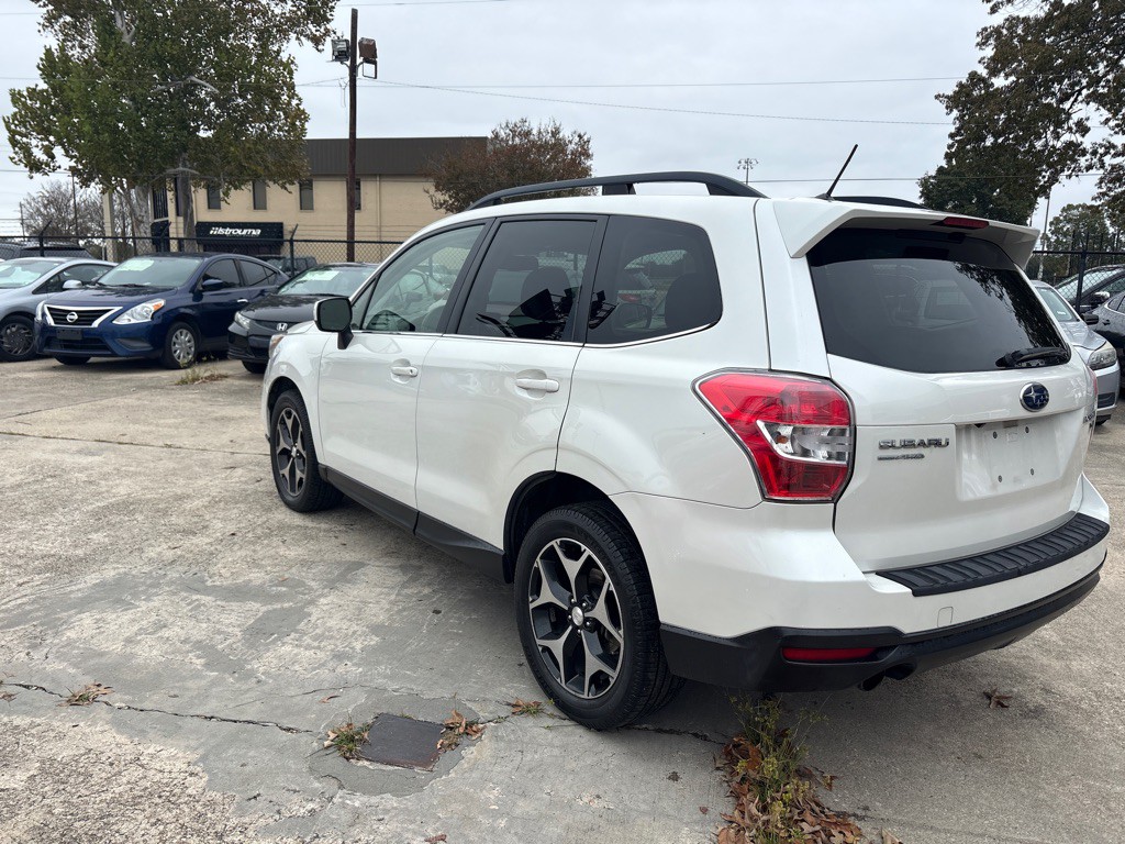 2015 Subaru Forester Image 3
