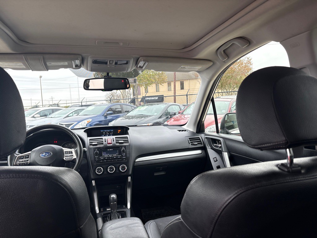 2015 Subaru Forester Image 18
