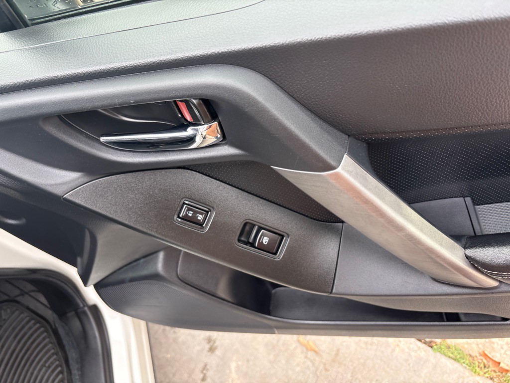 2015 Subaru Forester Image 28