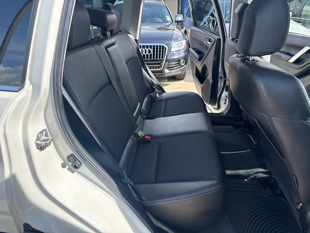 2015 Subaru Forester Image 13