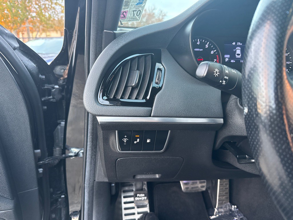 2020 Kia Stinger Image 18