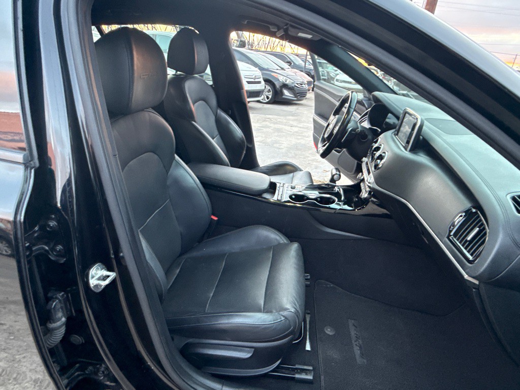 2020 Kia Stinger Image 25