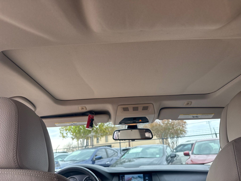 2012 BMW 5 Series Image 11