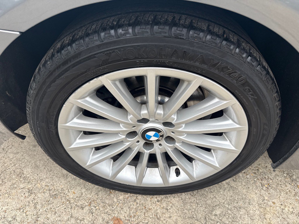 2012 BMW 5 Series Image 30