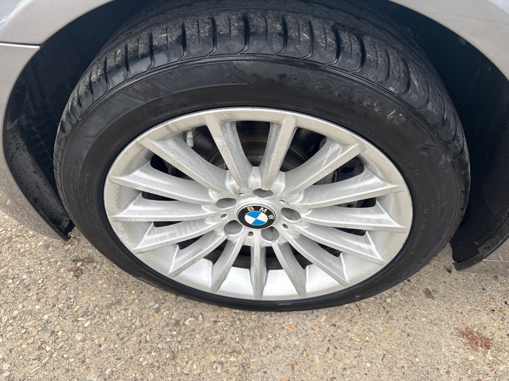 2012 BMW 5 Series Image 32