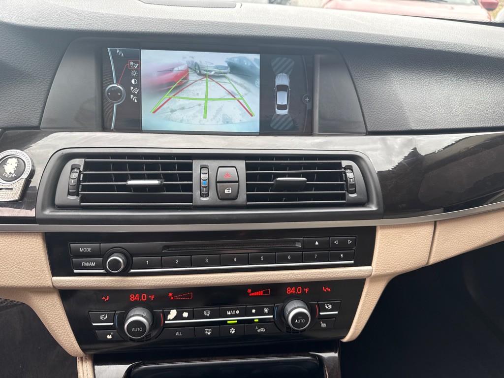 2012 BMW 5 Series Image 12