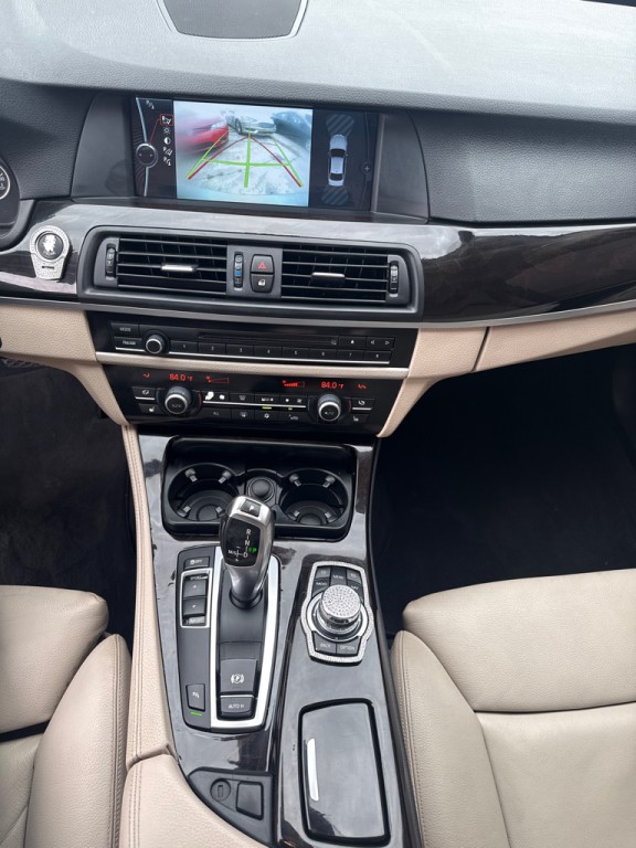 2012 BMW 5 Series Image 13
