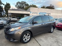Image for 2013 Toyota Sienna LE ID: 7044999