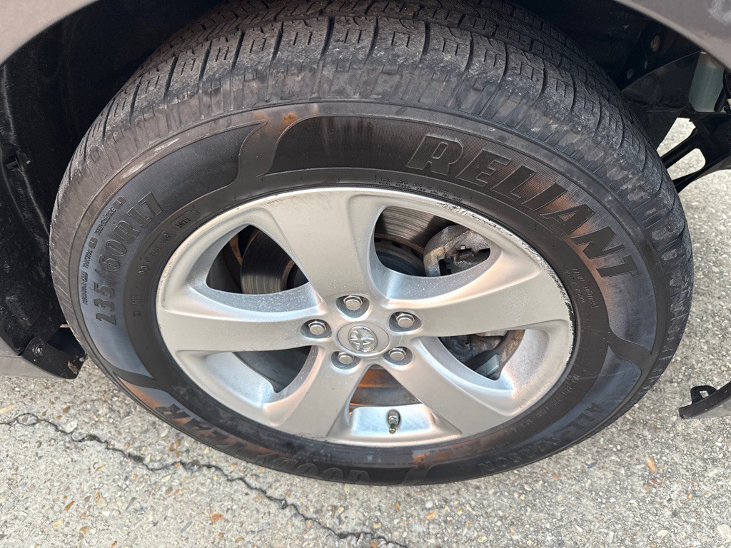 2013 Toyota Sienna Image 31