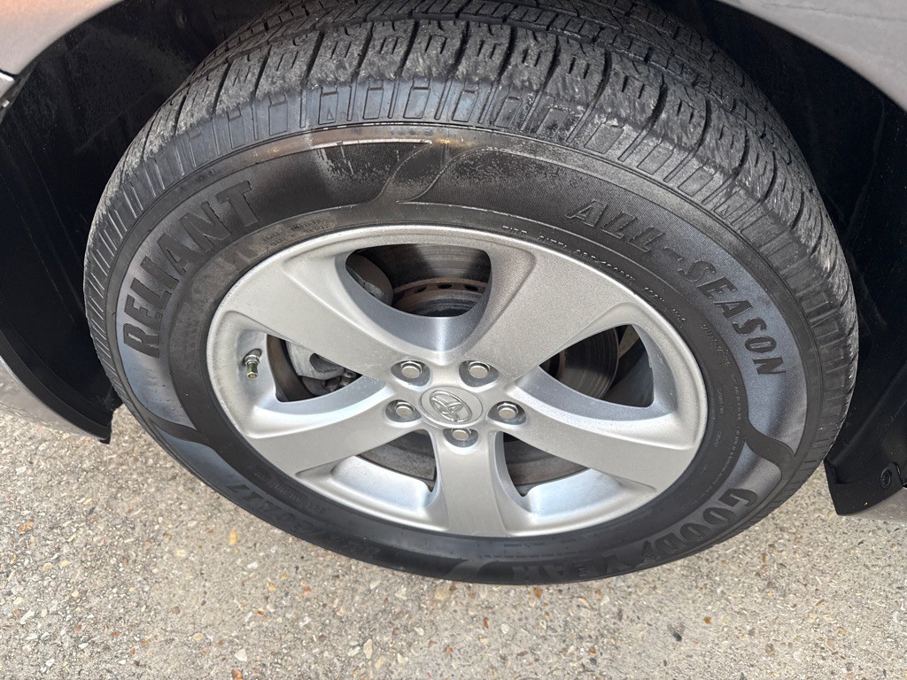 2013 Toyota Sienna Image 34