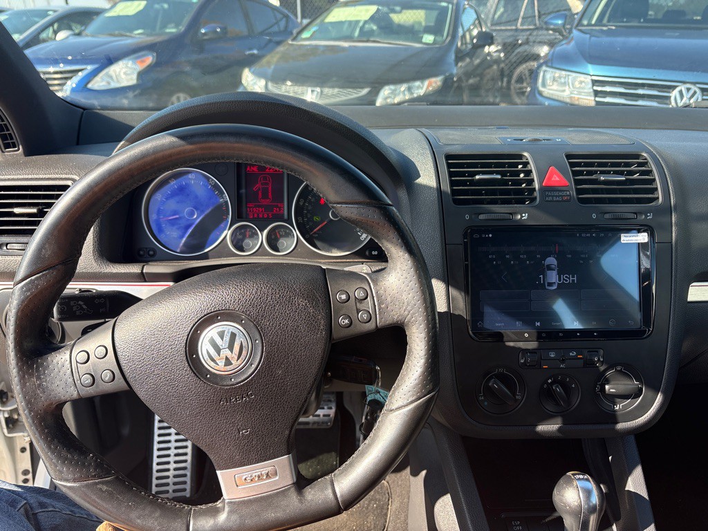 2009 Volkswagen GTI Image 10