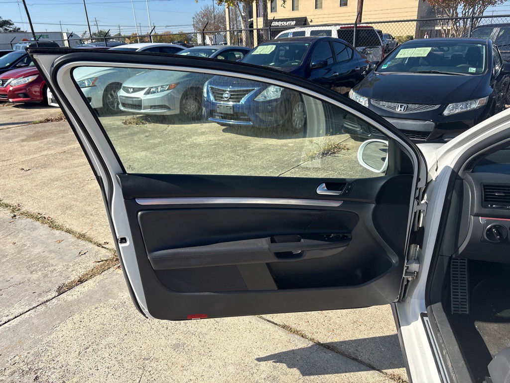 2009 Volkswagen GTI Image 14