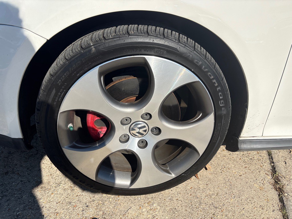 2009 Volkswagen GTI Image 29