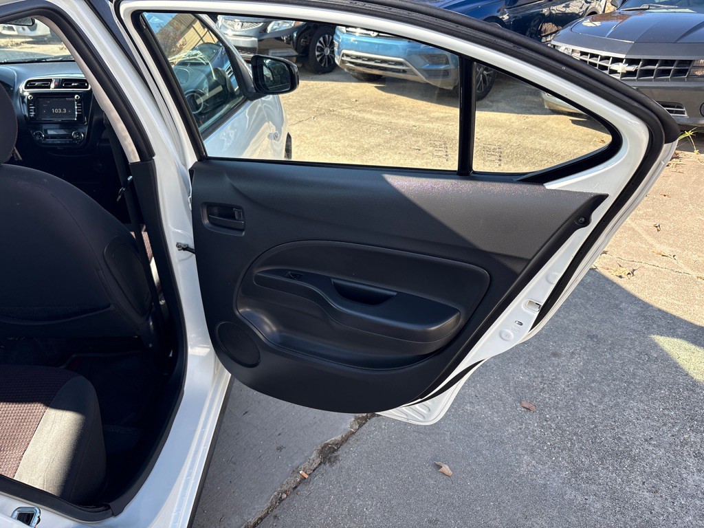 2020 Mitsubishi Mirage Image 21