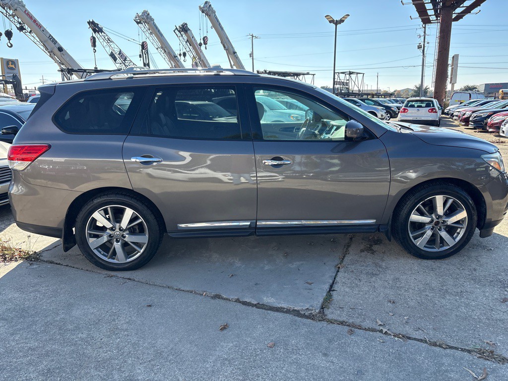 2014 Nissan Pathfinder Image 6