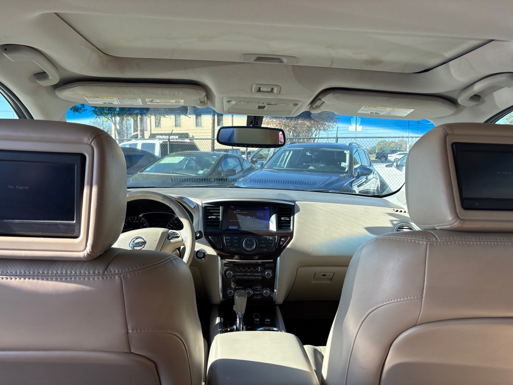 2014 Nissan Pathfinder Image 18