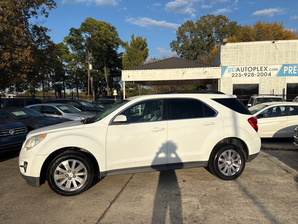 2010 Chevrolet Equinox Image 2