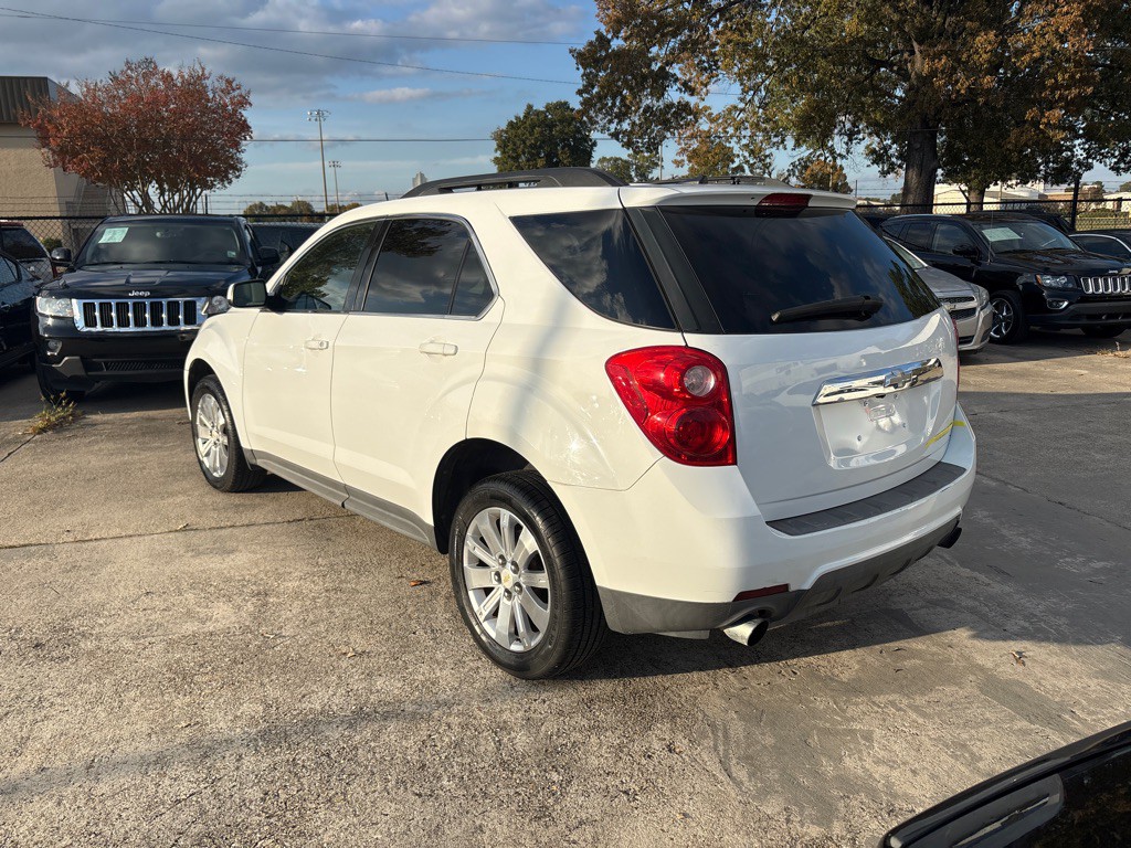 2010 Chevrolet Equinox Image 3