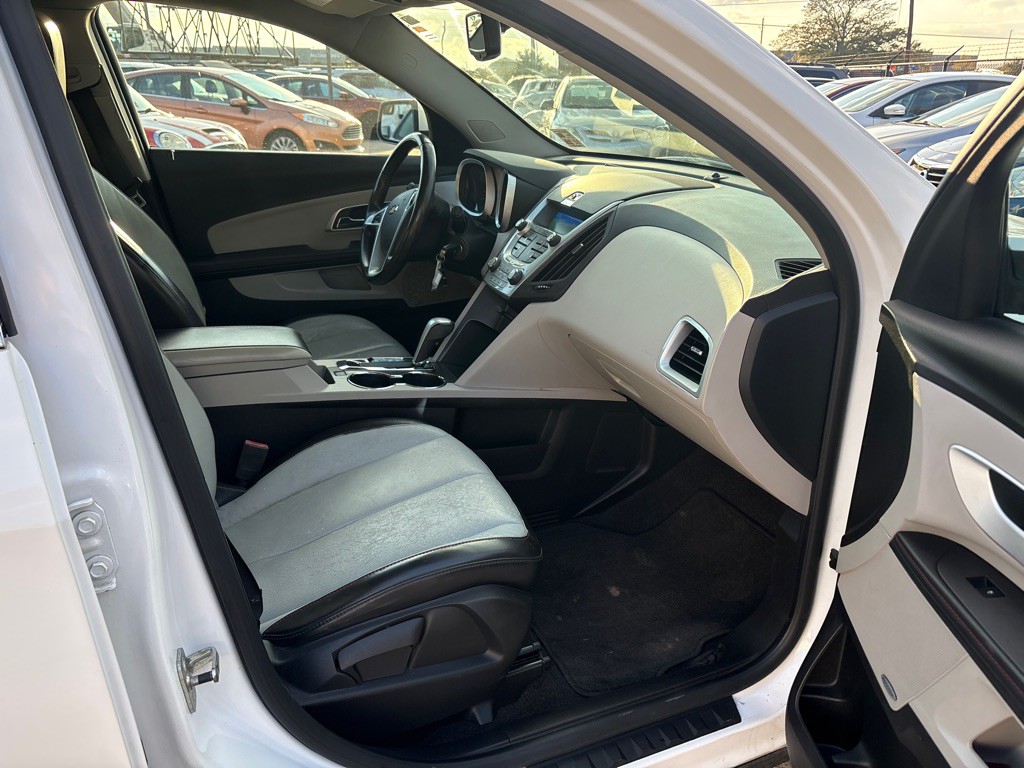2010 Chevrolet Equinox Image 24