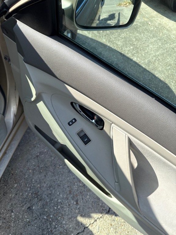 2010 Toyota Camry Image 24