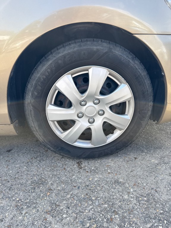 2010 Toyota Camry Image 25